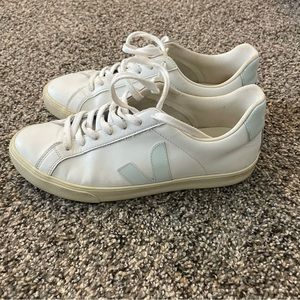 Women’s Veja Esplar sneakers US9/EU40